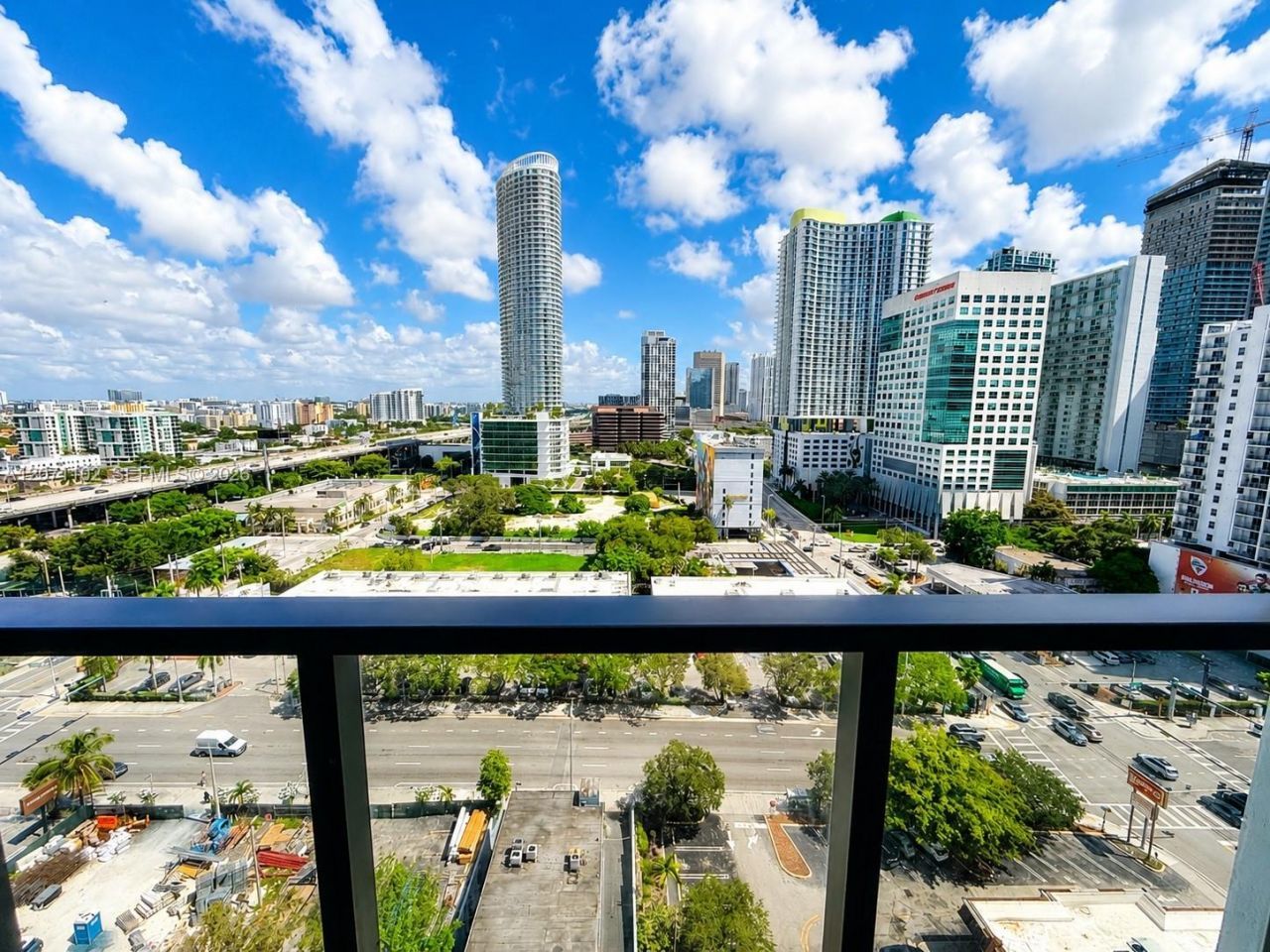 239 SW 9 St , Unit 1504, Miami, FL 33130 Photo