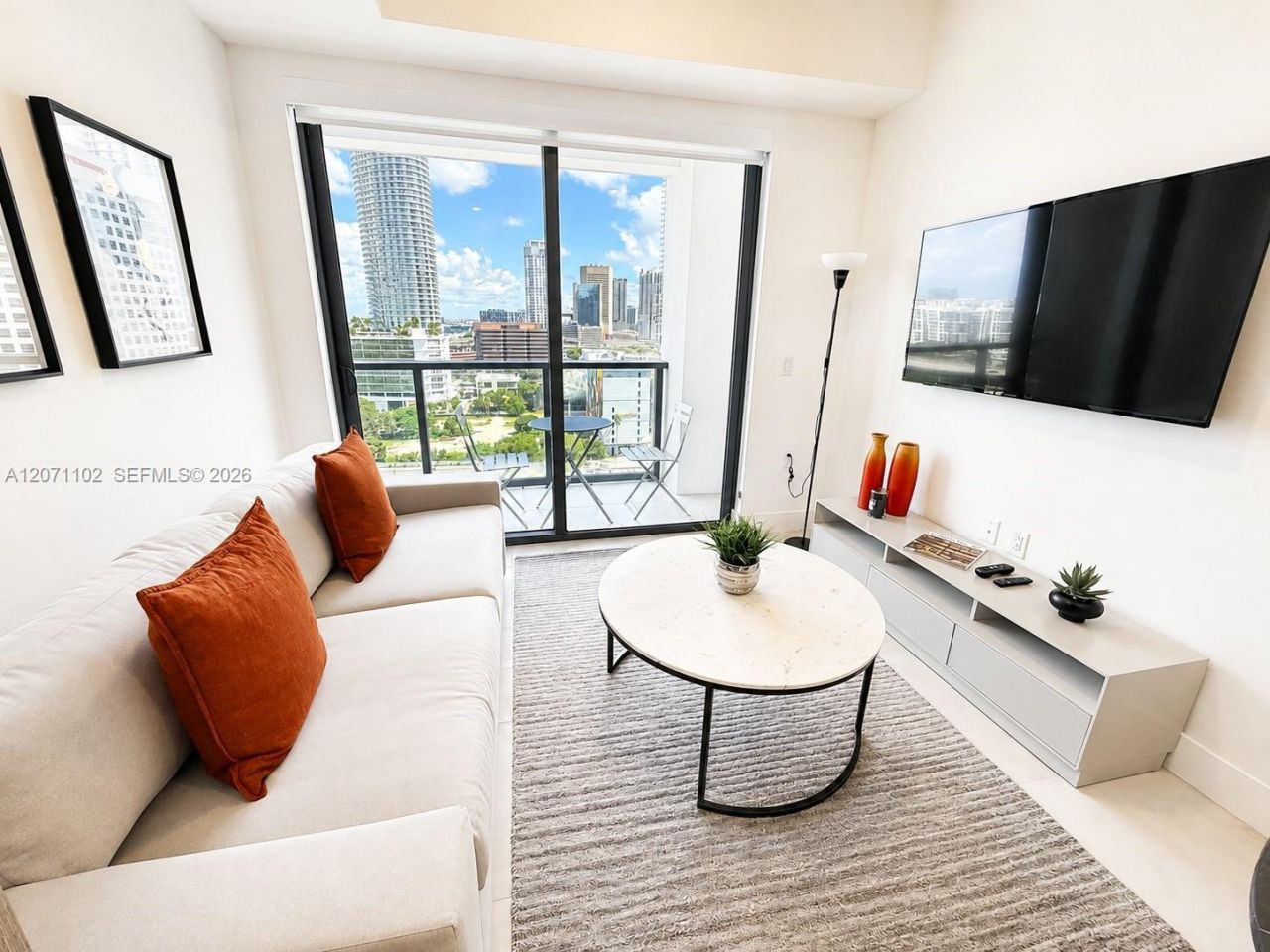 239 SW 9 St , Unit 1504, Miami, FL 33130 Photo