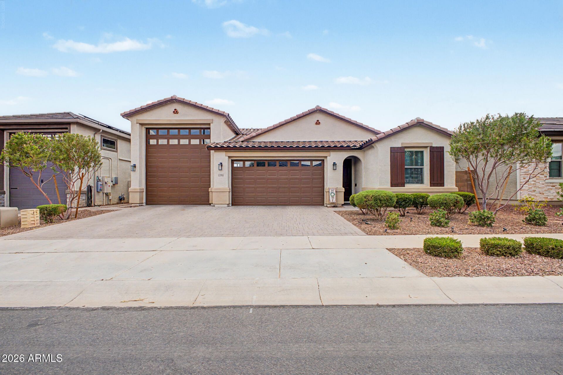 17701 W Straight Arrow Lane, Surprise, AZ 85387 Main Photo