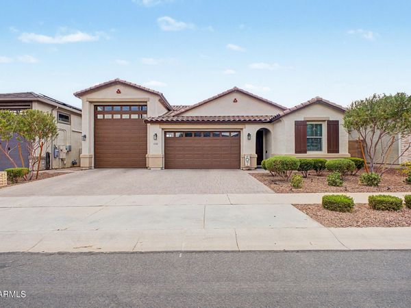 17701 W STRAIGHT ARROW Lane, Surprise, AZ 85387