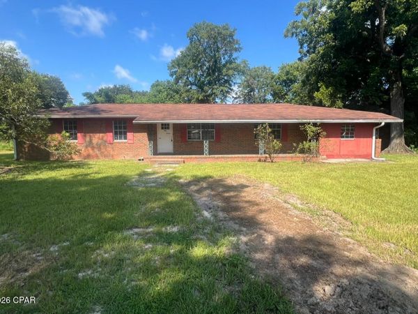 2231 Porter Avenue, Grand Ridge, FL 32442