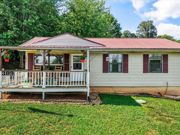 309 Cherokee Circle , Madisonville, TN 37354