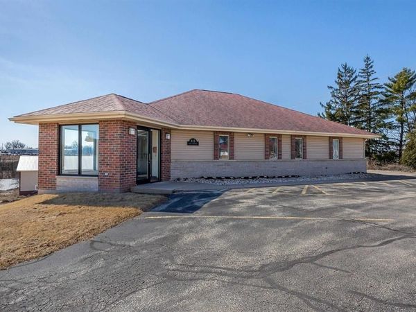 915 E Mineral Street, Platteville, WI 53818