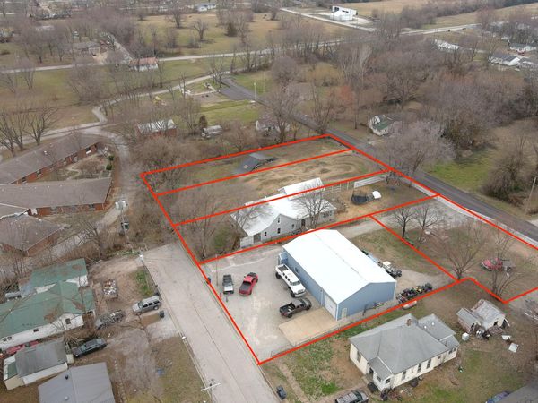 615 W Benton Street , Buffalo, MO 65622