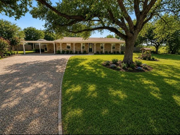 3430 County Road 100 , Hutto, TX 78634