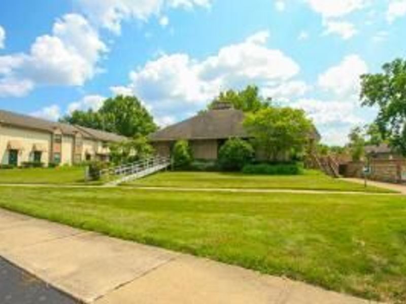 92 Stornoway Drive W, Unit 92B, Columbus, OH 43213 Photo 16