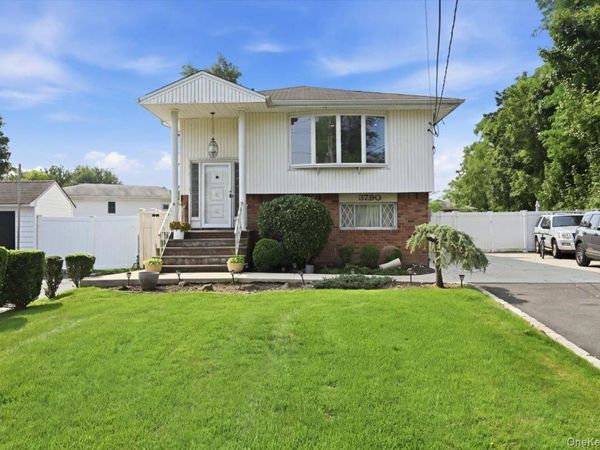 3790 Waverly Avenue , Seaford, NY 11783