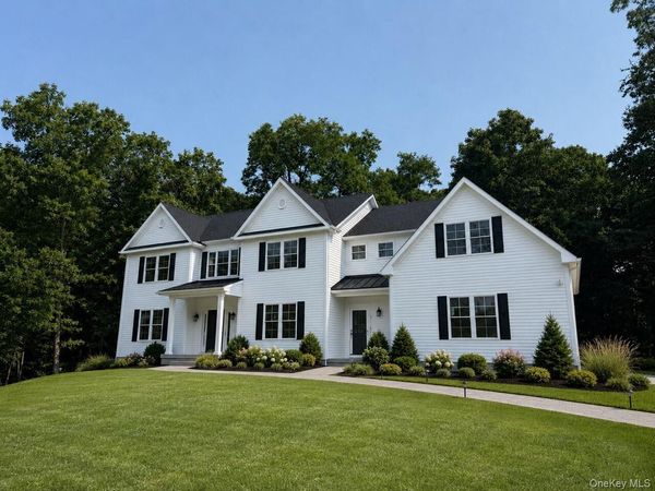 800 Sleepy Hollow Road , Briarcliff Manor, NY 10510
