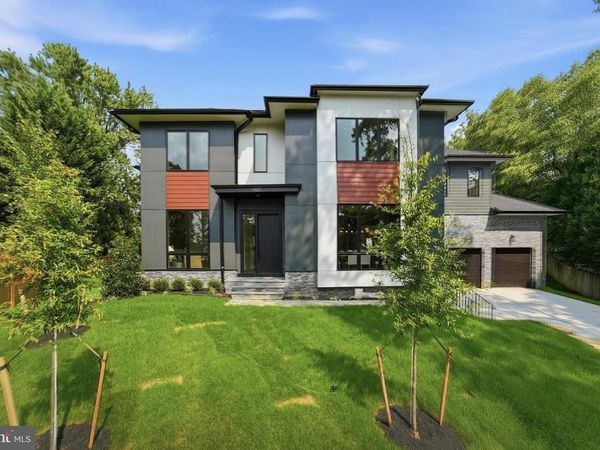1905 LAMSON PLACE , MCLEAN, VA 22101