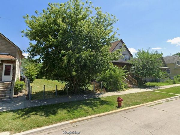 11557 S Perry Avenue , Chicago, IL 60628