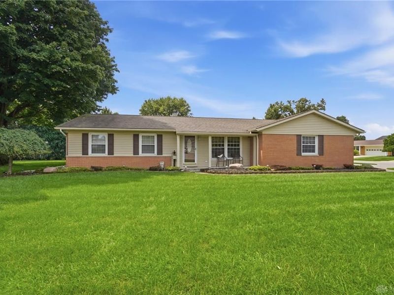 101 Clifton Drive, Piqua, OH 45356 Photo 2