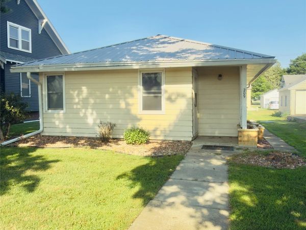 209 S Rutledge Street, Cherokee, IA 51046