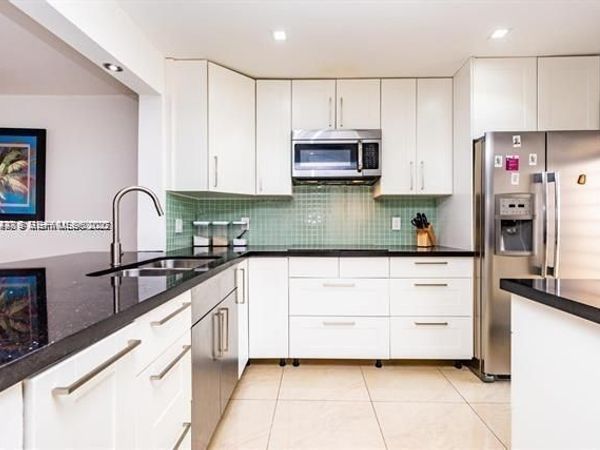 2081 S Ocean Dr , Unit 411, Hallandale Beach, FL 33009