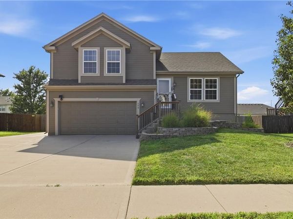 590 S Pine Street, Gardner, KS 66030