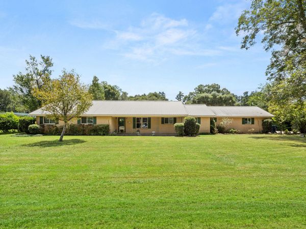 2011 Hampton , DeRidder, LA 70634