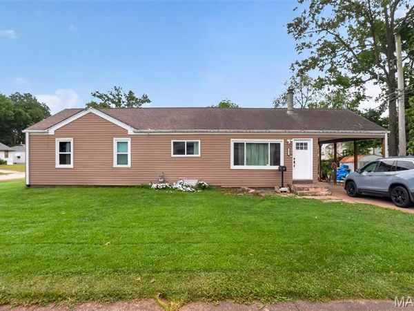 3110 Saint Myron Lane, St Ann, MO 63074