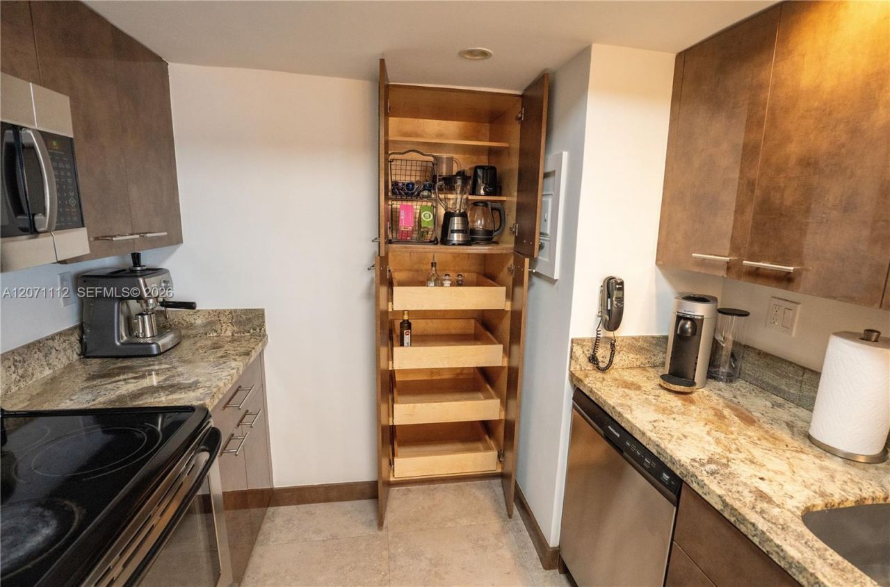 1717 N Bayshore Dr, Unit A-3157, Miami, FL 33132 Photo