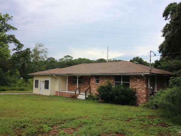 820 E Johnson Ave, Pensacola, FL 32514
