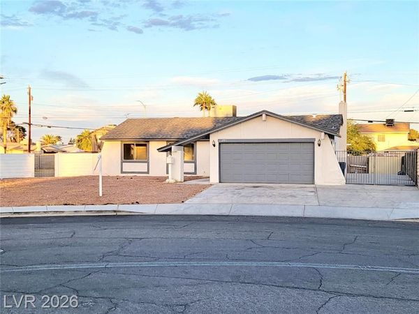 2901 King Midas Way , Las Vegas, NV 89102