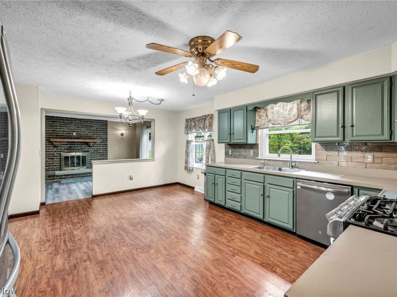 615 Salt Springs Road, Warren, OH 44440 Photo 16