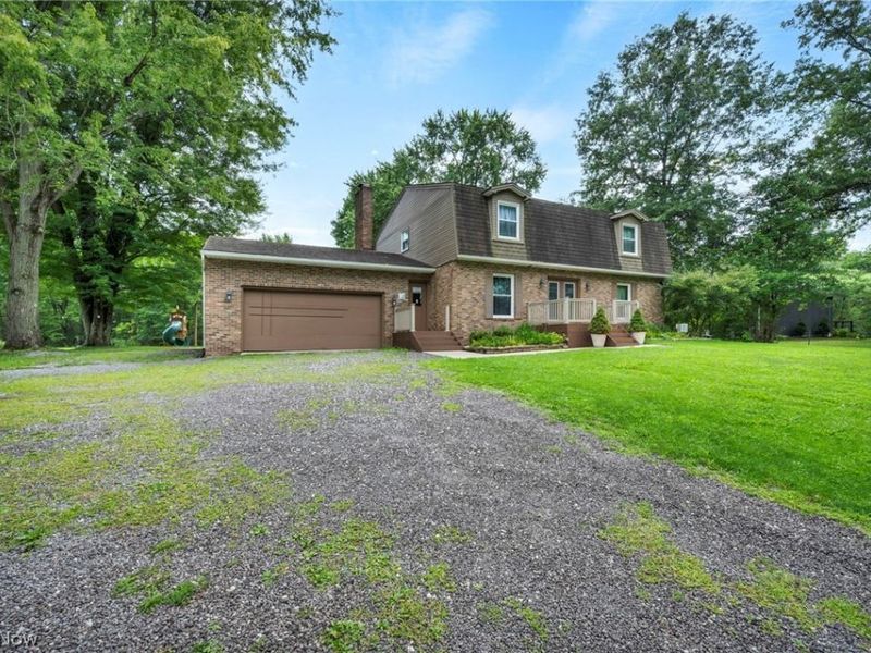 615 Salt Springs Road, Warren, OH 44440 Photo 2