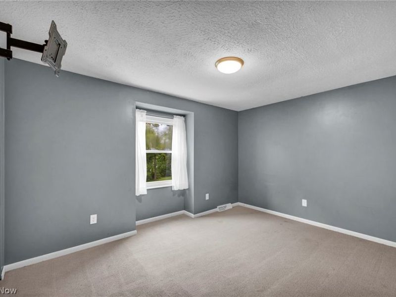 615 Salt Springs Road, Warren, OH 44440 Photo 26
