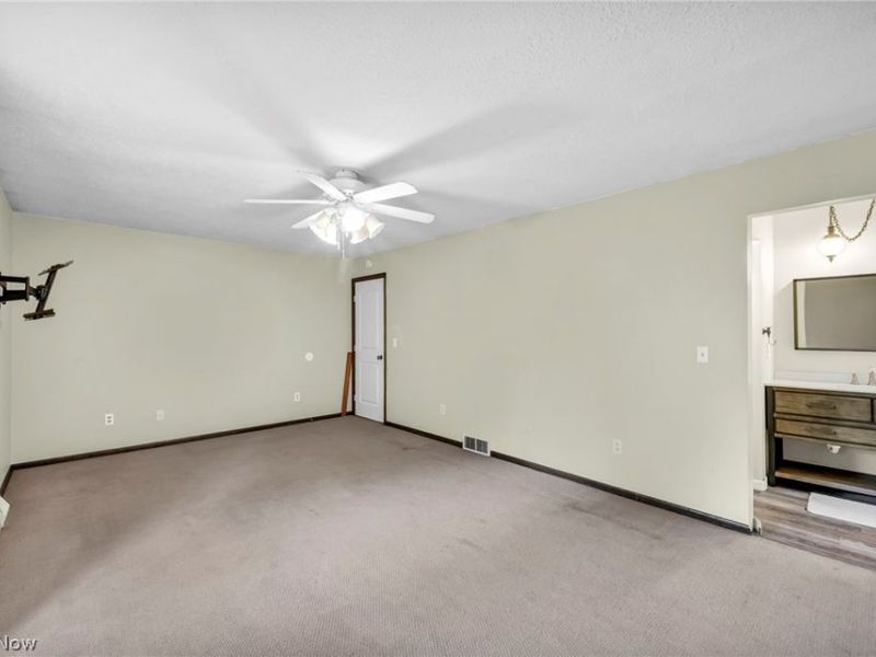 615 Salt Springs Road, Warren, OH 44440 Photo 29