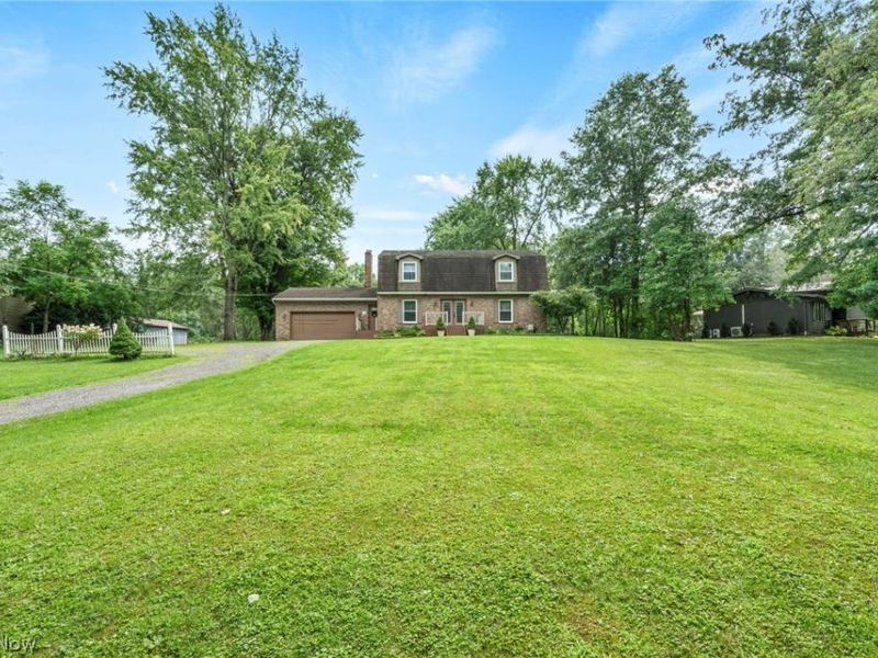 615 Salt Springs Road, Warren, OH 44440 Photo 4