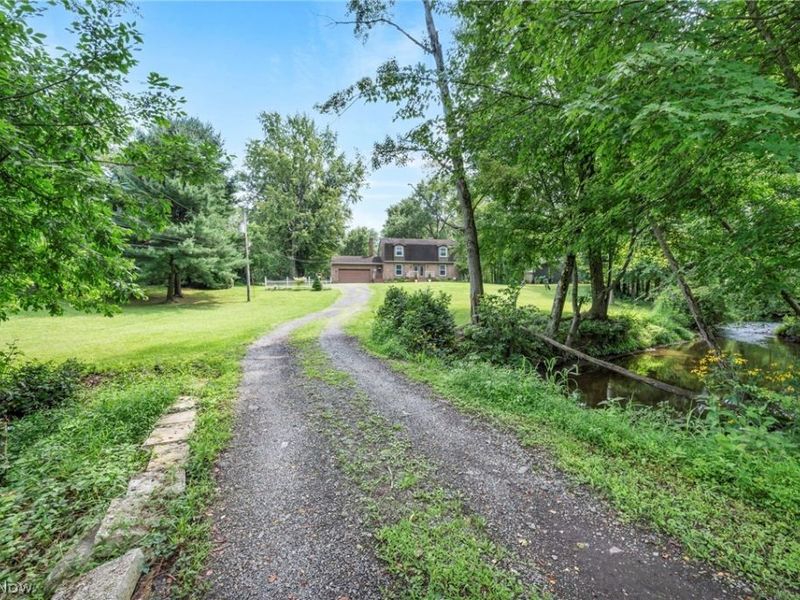 615 Salt Springs Road, Warren, OH 44440 Photo 5