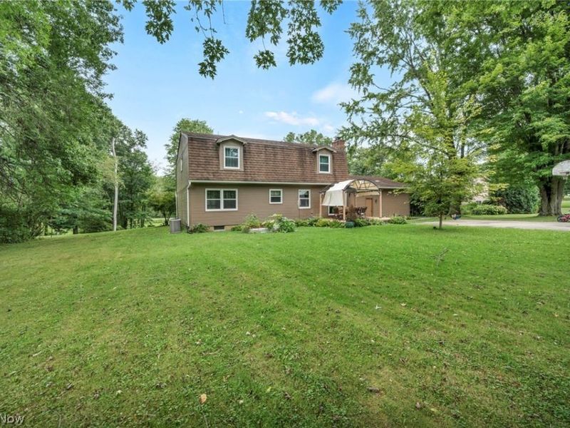 615 Salt Springs Road, Warren, OH 44440 Photo 6