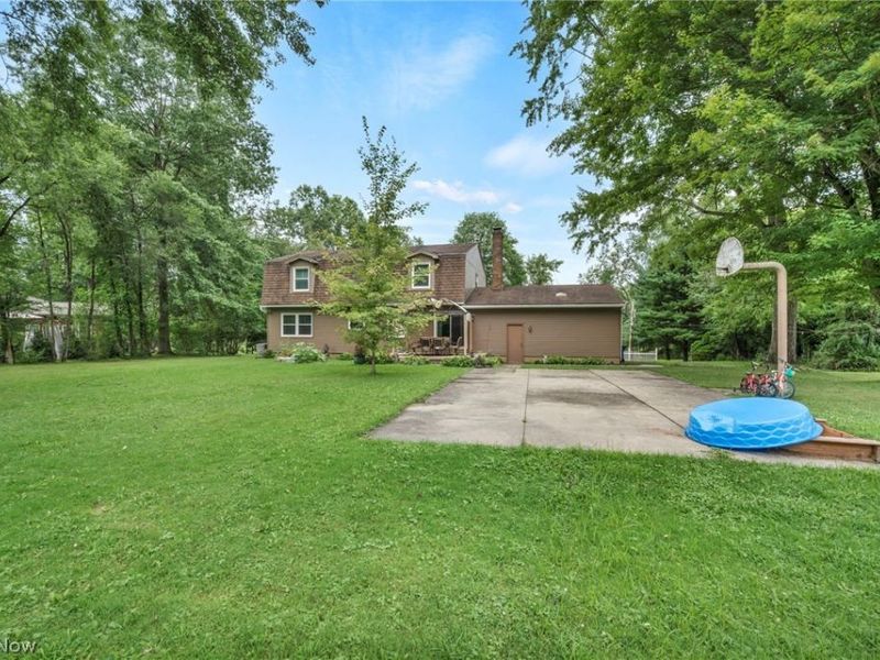 615 Salt Springs Road, Warren, OH 44440 Photo 8