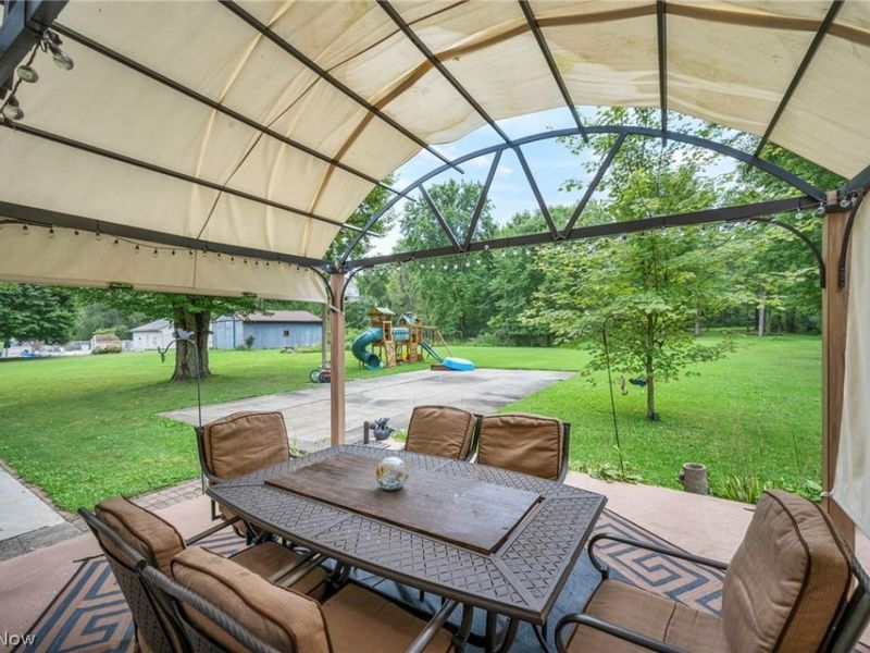 615 Salt Springs Road, Warren, OH 44440 Photo 9