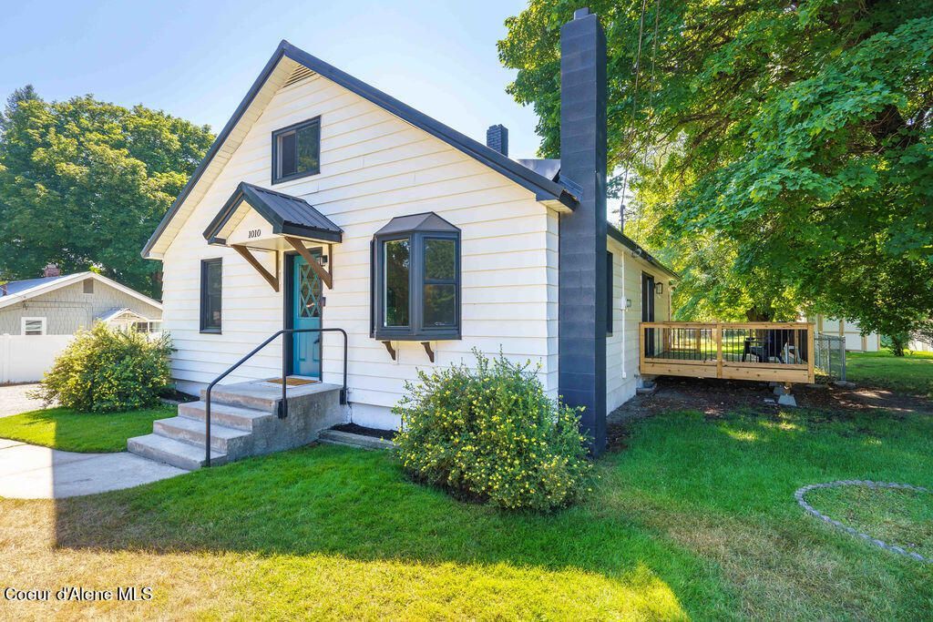1010 E Harrison Ave, Coeur d Alene, ID 83814 Main Photo