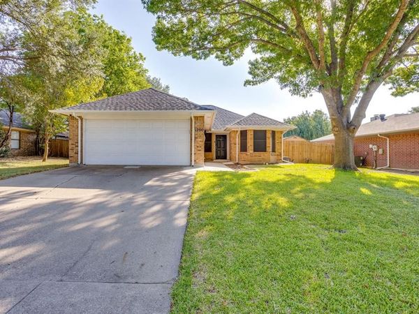 1200 Windy Meadows Drive, Burleson, TX 76028