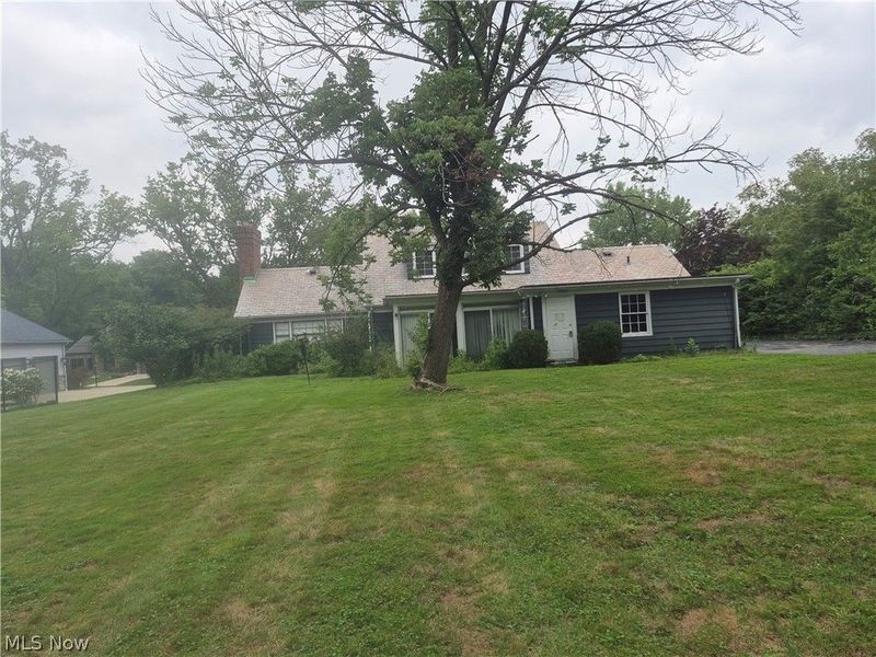 24700 Bryden Road, Beachwood, OH 44122 Photo 3