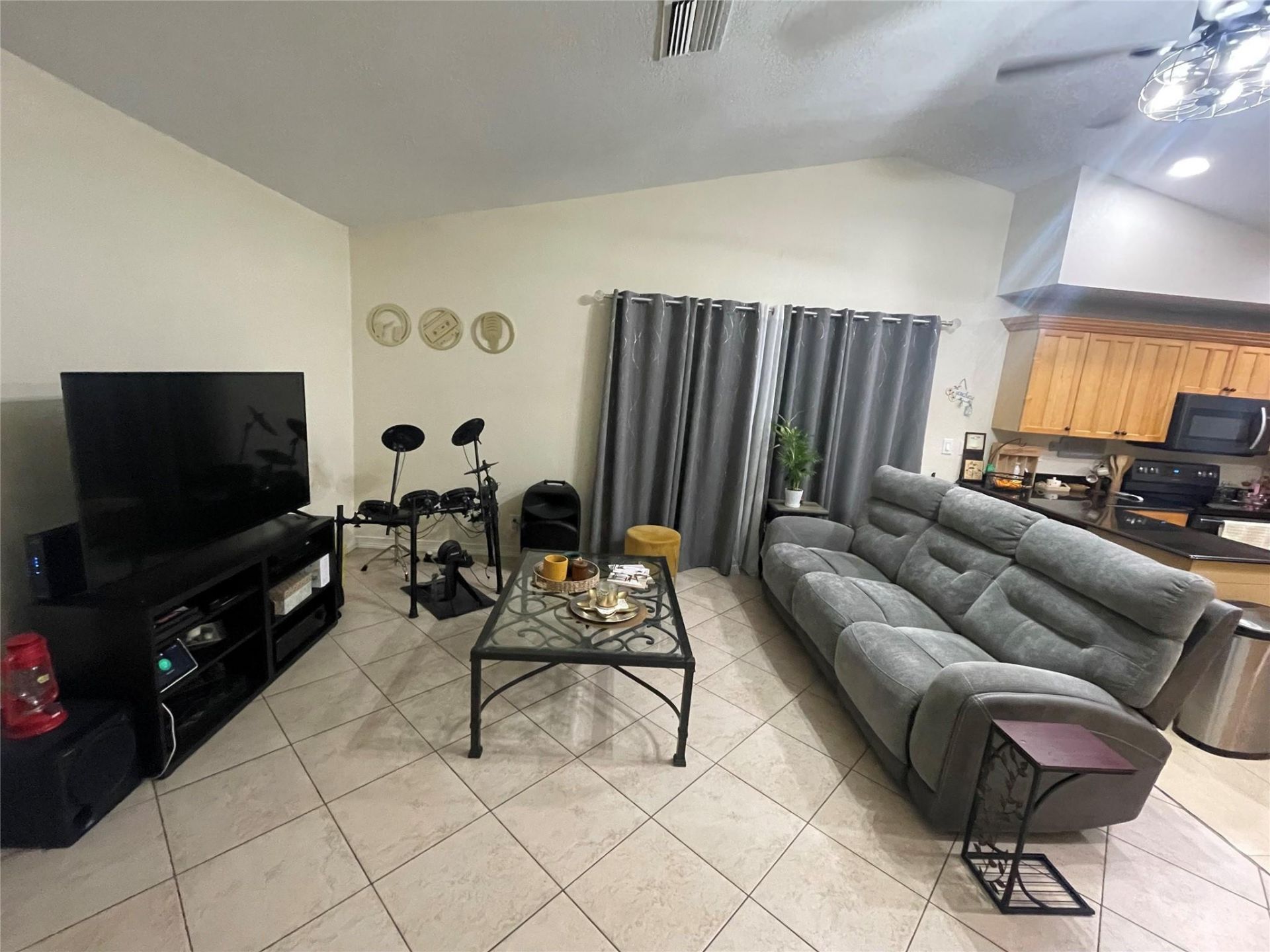 8311 NW 53rd Court, Lauderhill, FL 33351 Photo