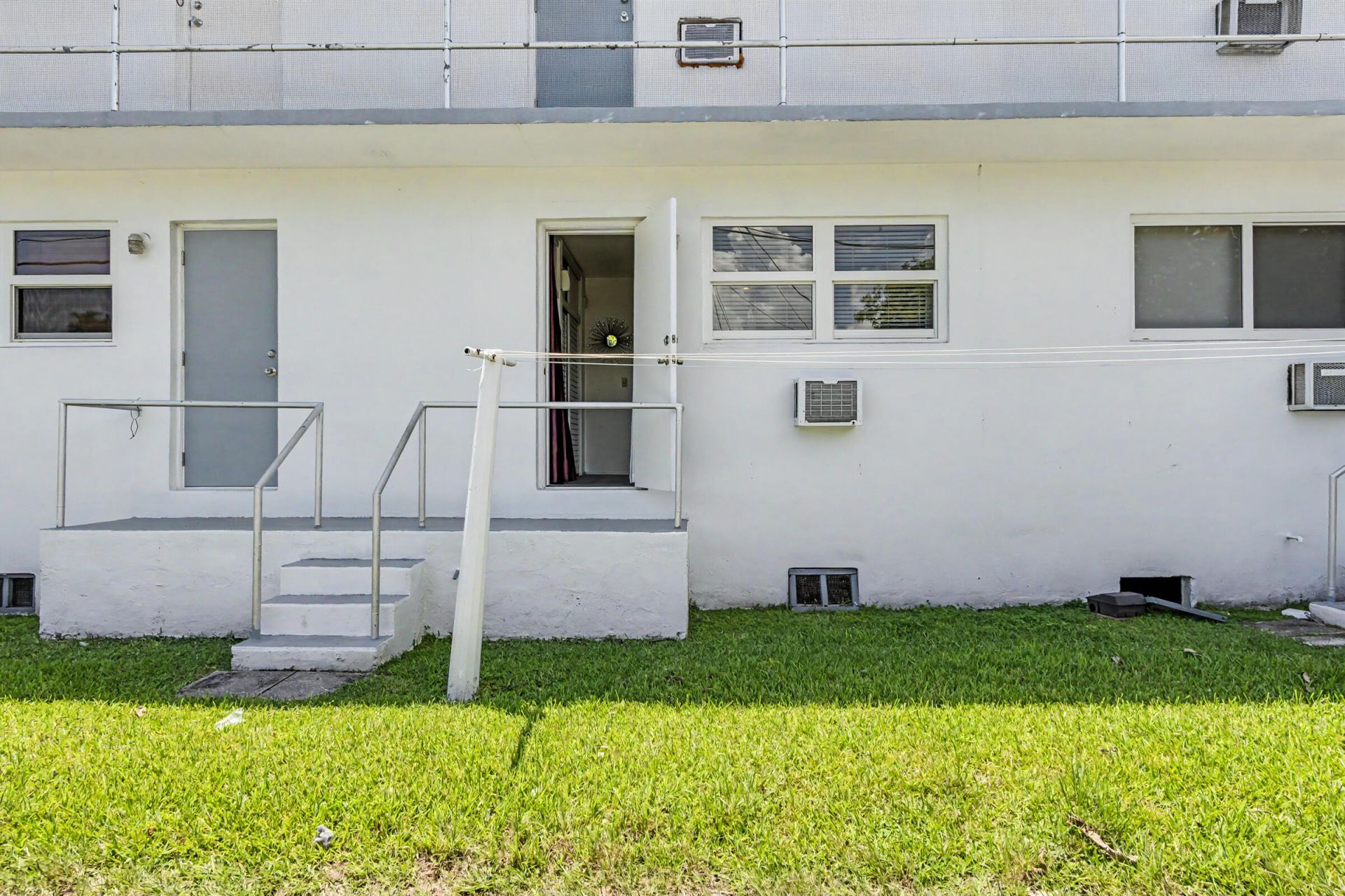 801 Atlantic Shores Boulevard, Unit 104, Hallandale Beach, FL 33009 Photo