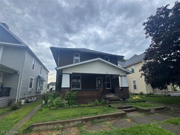 323 S 9th Street , Coshocton, OH 43812