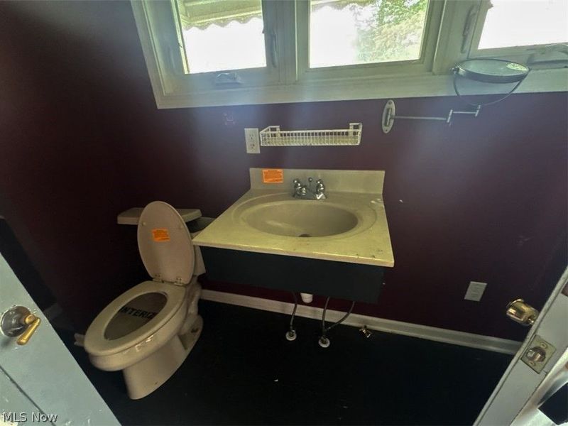 323 S 9th Street, Coshocton, OH 43812 Photo 5