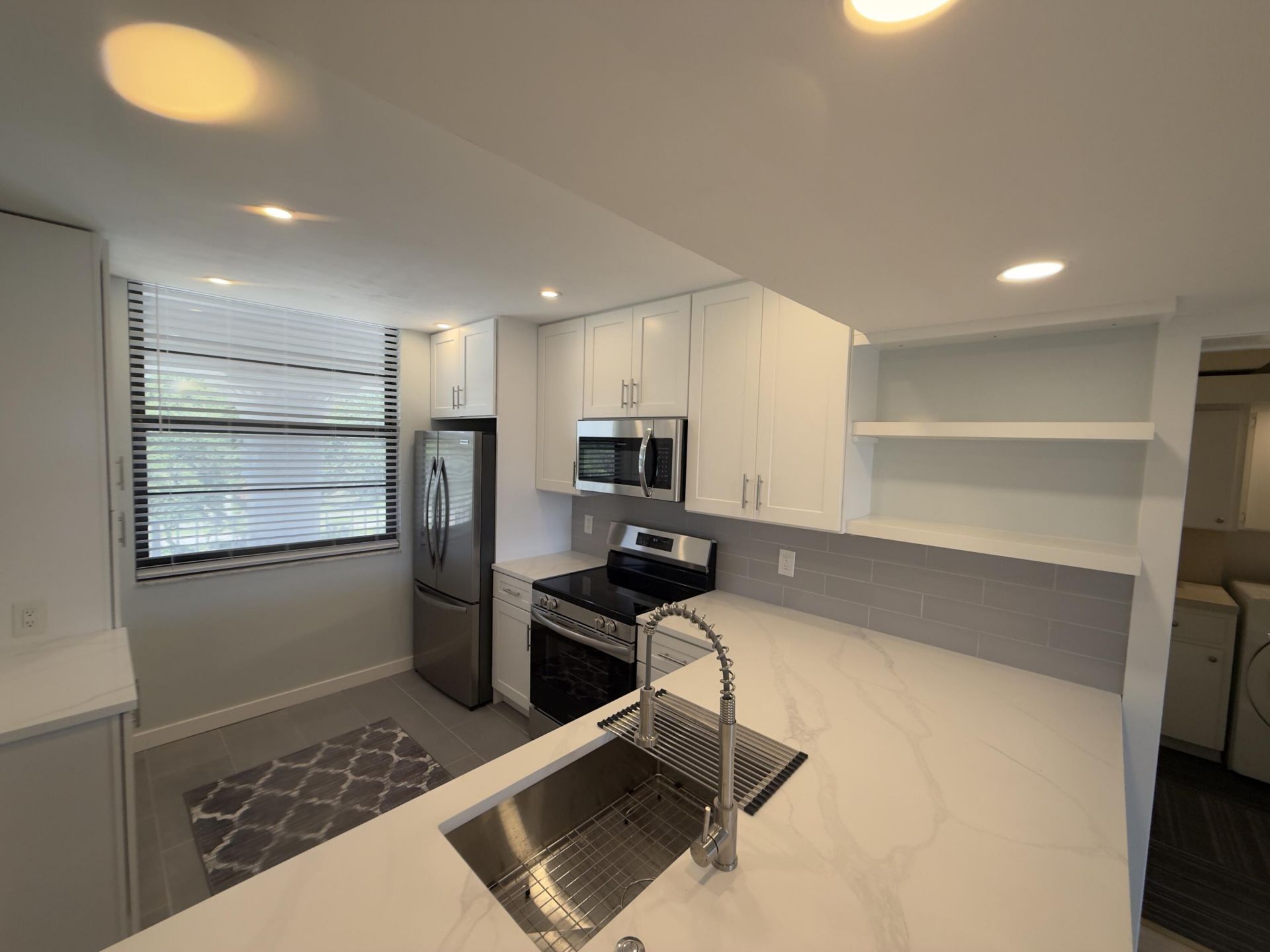3710 Whitehall Drive, Unit 404, West Palm Beach, FL 33401 Photo