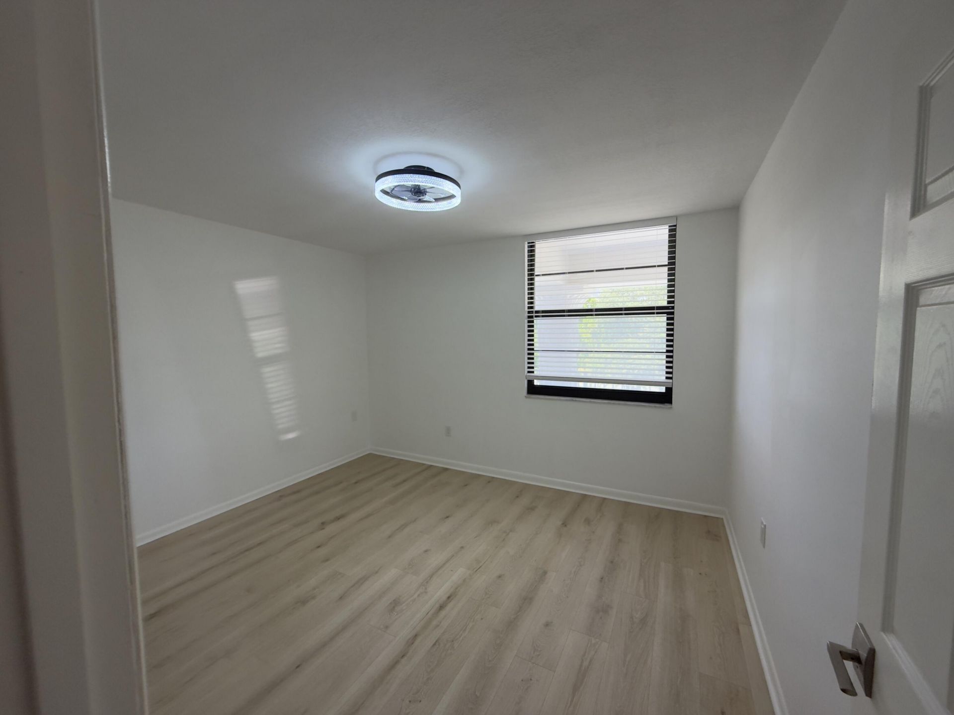 3710 Whitehall Drive, Unit 404, West Palm Beach, FL 33401 Photo