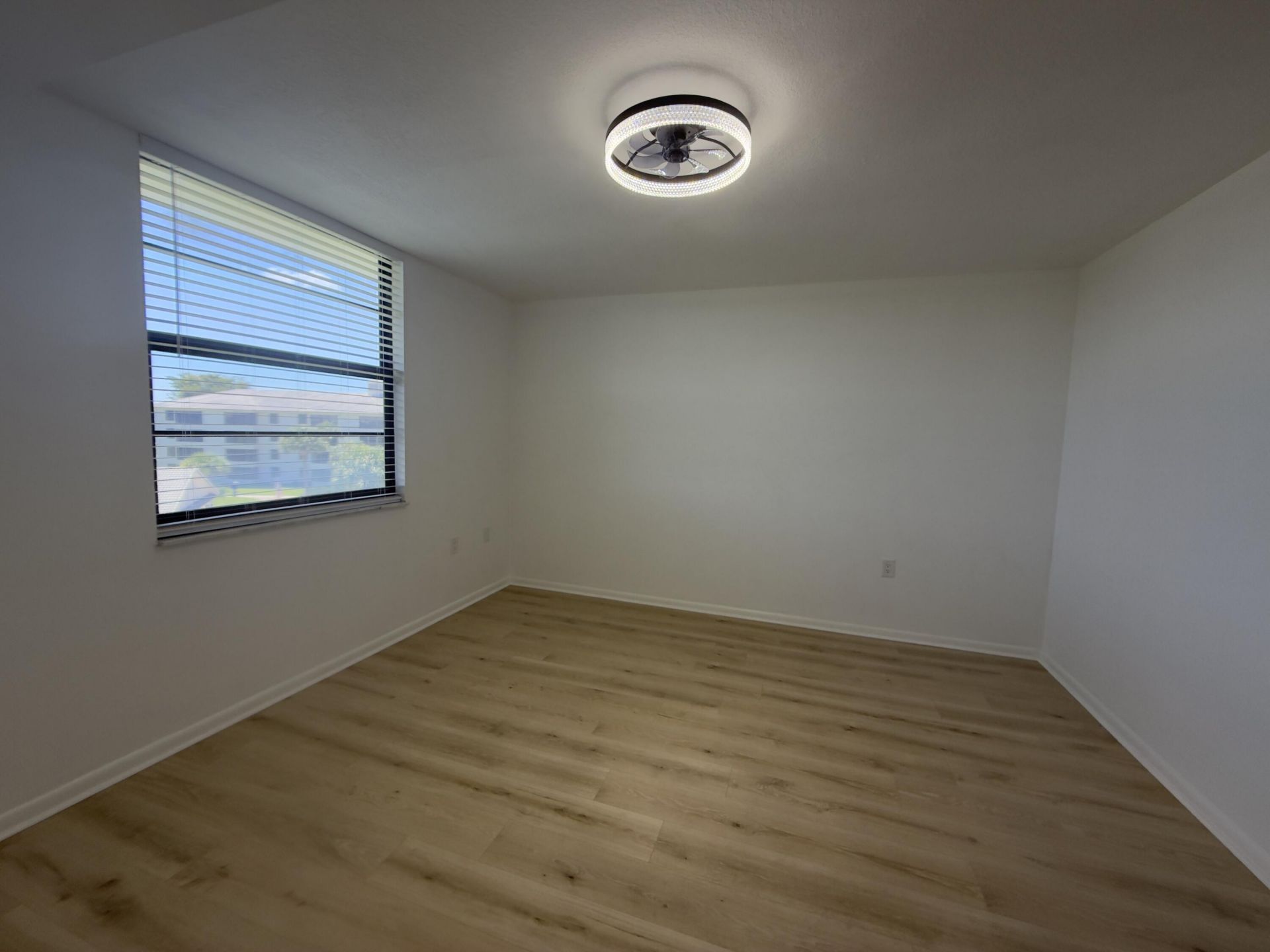 3710 Whitehall Drive, Unit 404, West Palm Beach, FL 33401 Photo
