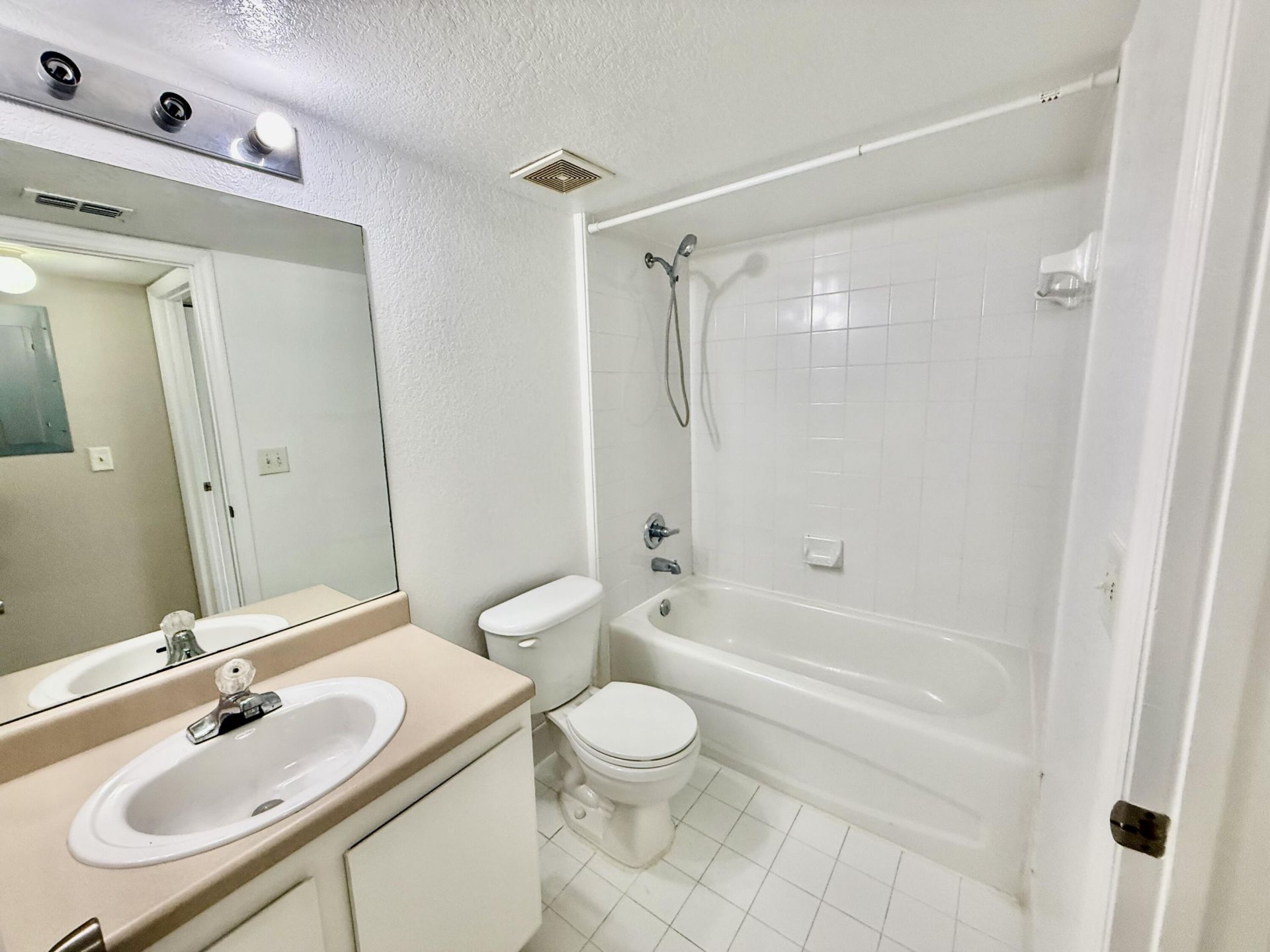 181 SW Palm Drive, Unit 103, Port Saint Lucie, FL 34986 Photo