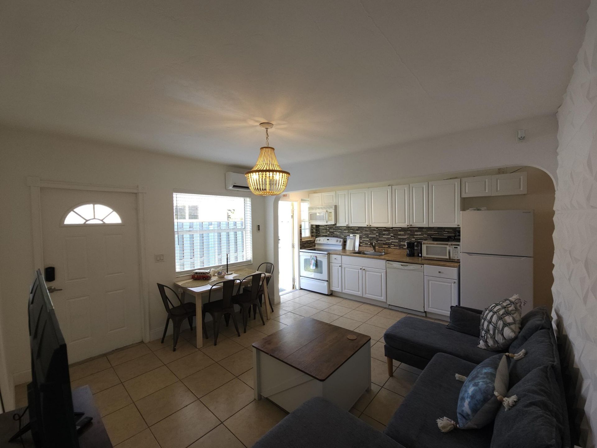 1639 Hayes Street, Hollywood, FL 33020 Photo