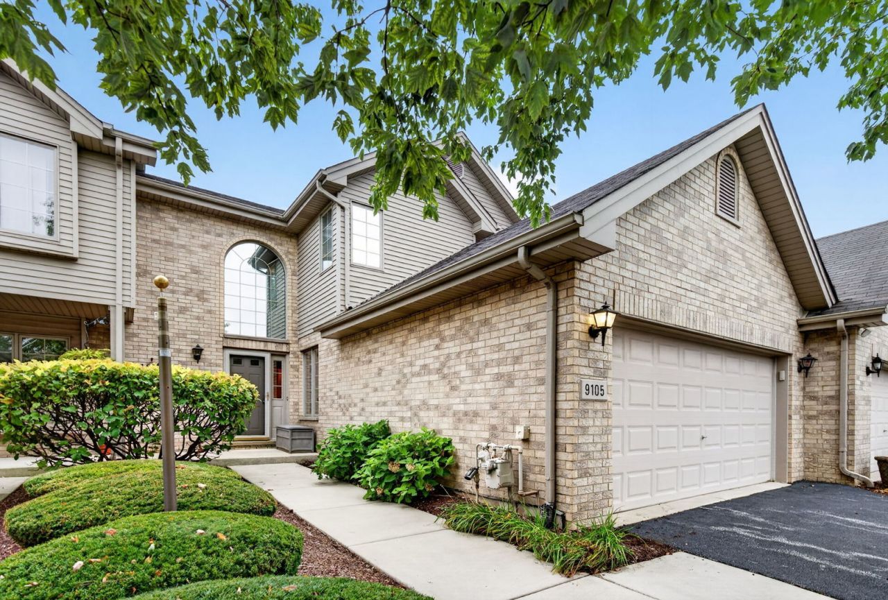 9105 Newcastle Court, Tinley Park, IL 60487 Main Photo