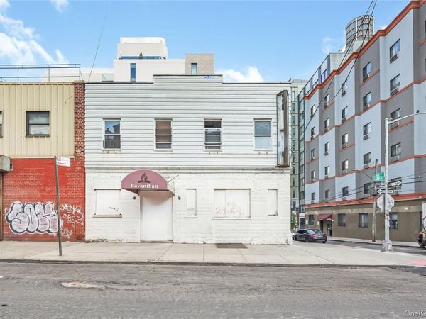 39-49 29th Street , Long Island City, NY 11101