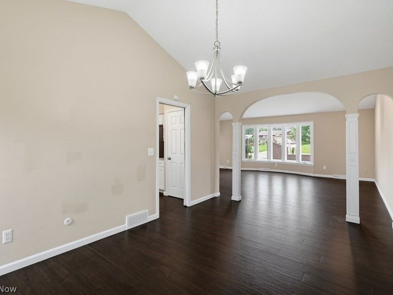 13432 Byron Boulevard, Middleburg Heights, OH 44130 Photo 11