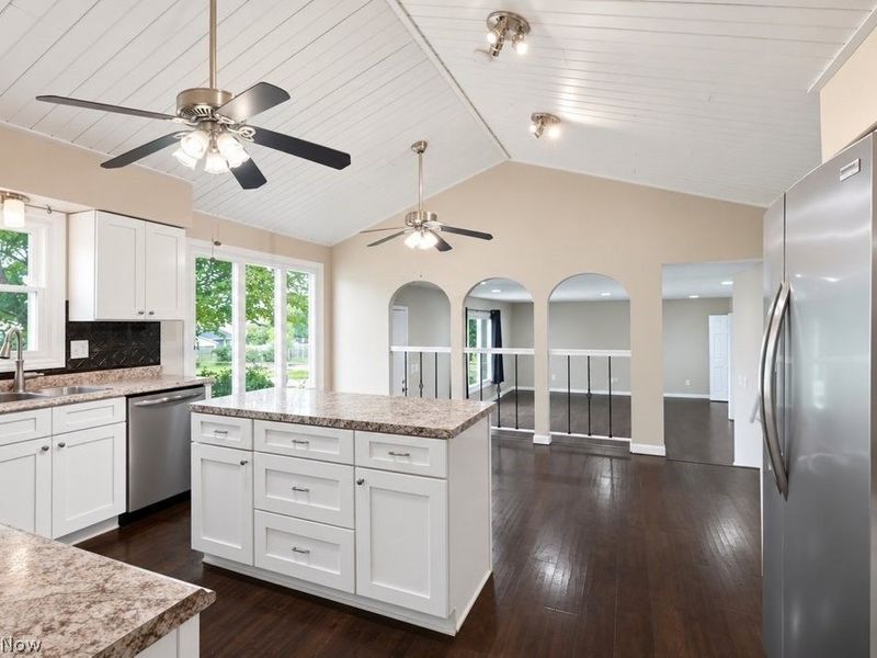 13432 Byron Boulevard, Middleburg Heights, OH 44130 Photo 12
