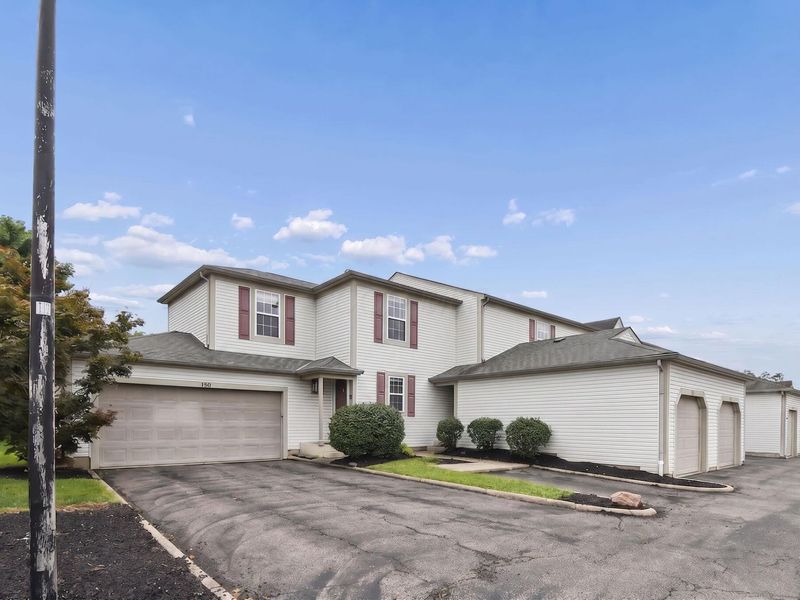 186 Macfalls Way, Unit 17B, Blacklick, OH 43004 Photo 2
