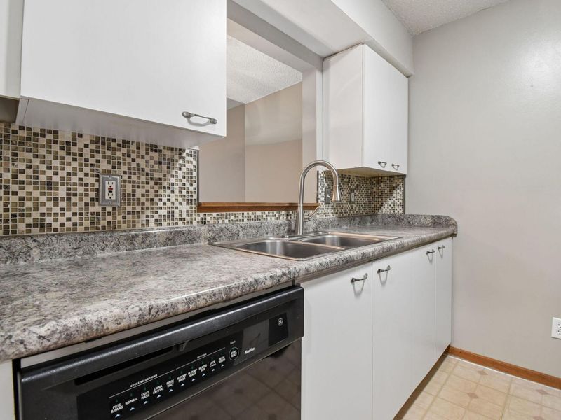 186 Macfalls Way, Unit 17B, Blacklick, OH 43004 Photo 6